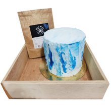 Bolo Festivo e Café Especial