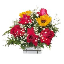 Arranjo de Girassóis e Rosas Vermelhas 