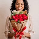 Buquê 10 Rosas no kraft