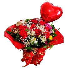 Arranjo com 9 rosas no cachepô