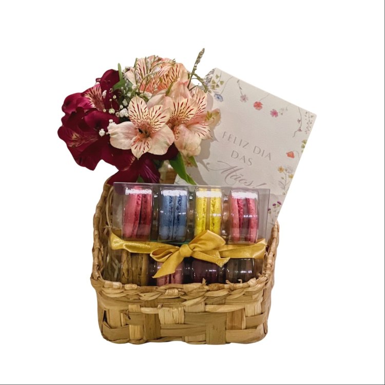 Cesta Dia das Mães com Flores e Macarons
