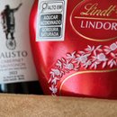 Cesta Vinho e Chocolate Lindt 