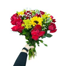 Buque em Girassol e Rosas 