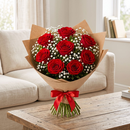 Buquê Luxo Italia 8 Rosas Vermelhas com Folhagem