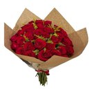 Mega Buquê de 50 Rosas Vermelhas com Tango