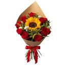 Buquê Rosas Vermelhas Com Único Girassol