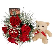 Buquê de 6 Rosas Vermelhas e Pelúcia 