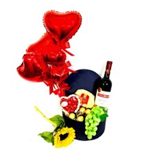 Cesta romântica  TE AMO Queijo e Vinho