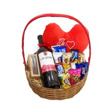 Cesta com Vinho, Chocolates & Pelúcia