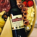 Cesta Gourmet de Queijo Vinho e Frios