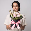 Box Preto com Laço Rosa