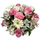 Arranjo de Rosas com Astromélias