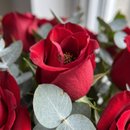 Buquê Luxuoso de Rosas c/ Eucalipto