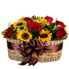 Cesta Sintonia de Rosas e Girassóis