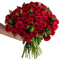 Buquê  de 50 rosas