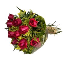 Buquê de 12 Rosas Vermelhas