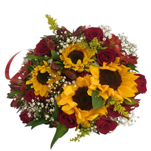 Buquê de Girassol e Rosas Vermelhas 
