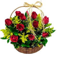 Linda Cesta de Rosas