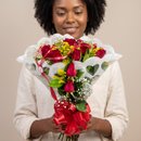 Buquê Celofane Branco 12 Rosas