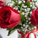 Buquê 12 Rosas No Vaso De Vidro 