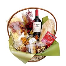 Cesta Vinho, Frios, Antepasto e Lindt