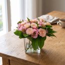 Arranjo Luv de Flores Rosa em Vaso
