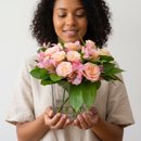 Arranjo Luv de Flores Rosa em Vaso