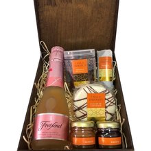 Caixa Freixenet com Damasco