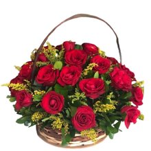 Cesta com 24 Rosas Vermelhas