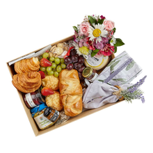 Cesta de Café da Manhã Especial Lavanda