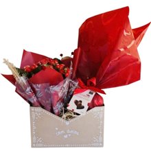 Cesta Doce Afeto com Flor Natural e Chocolate