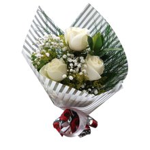 Trio  De Rosas  Brancas Com Tango