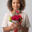 Buquê Romântico com Rosas Vermelhas 