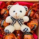Chaveiro de Pelúcia e Bombons