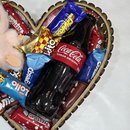 Cesta Coração com Lafufu e Chocolate
