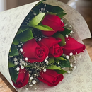 Elegante Buquê De 6 Rosas Vermelhas