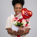 Buquê de Mix de Flores com Balão Aniversário