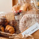 Cesta de Café da Manhã com Doces e Salgados