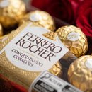 Buquê com 24 Rosas Vermelhas e Chocolates
