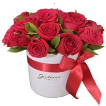 Caixa Box Branca com Rosas Vermelhas