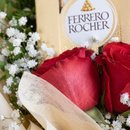 Buquê Encanto de Rosas Vermelhas