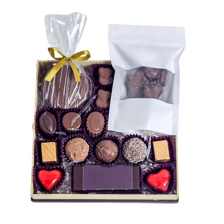 Caixa Pipoca Caramelizada e Bombons Chocolate Belga