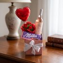 Cesta com Vinho Rose e Flores