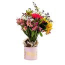 Buquê Flores com Lata de Bolachinha Dia das Mães