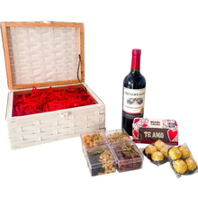 Cesta Vinho, castanhas e chocolate 