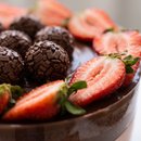 Bolo de Aniversário Brigadeiro com Morango