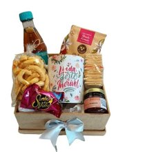 Cesta de Café da Manhã - com Caneca e Chá