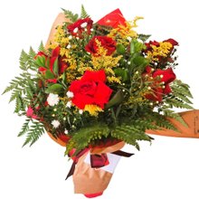 Buquê de 6 Rosas e Acompanhamentos