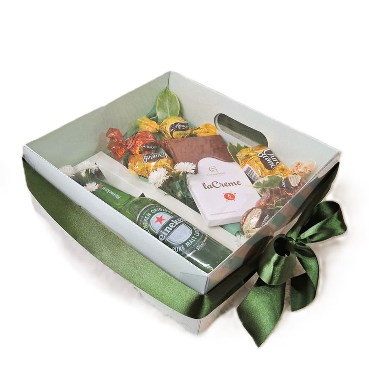 Caixa de Petiscos Craft com Cerveja e Chocolates