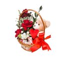 Cesta de Vime Romântica  Com Rosas Chocolates e Urso 